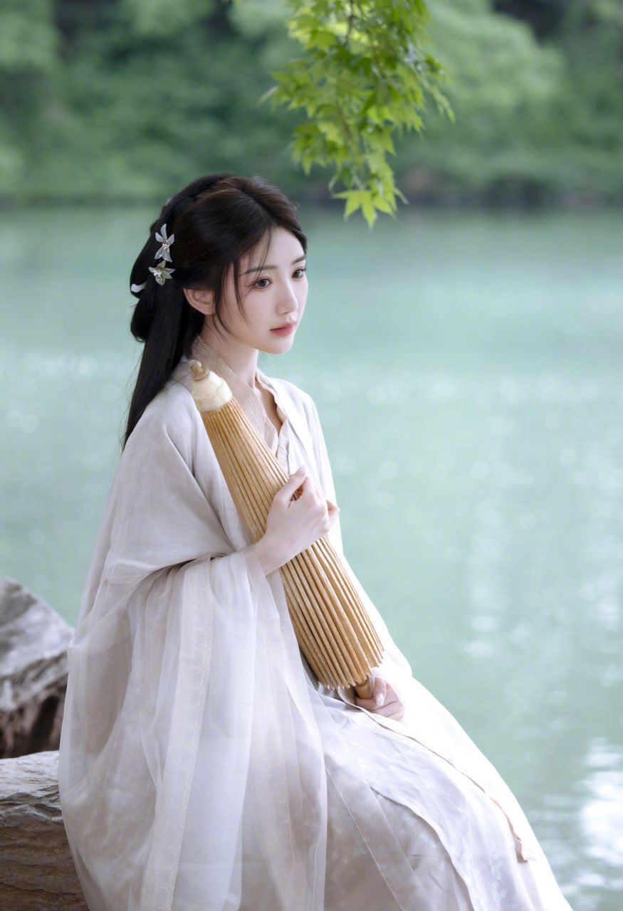 阳光、沙滩、比基尼，美女萌妹子薇恩开胸COS 薇恩coser
